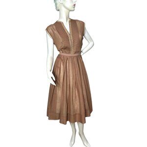 1960s pleated shirtdress in mocha brown with antique lace trim Size M